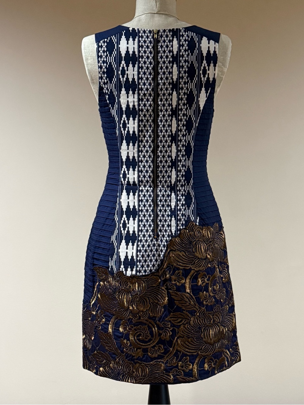 Anthropologie x Floreat Print Embroidered Blue White Floral Bronze Dress size 0 - Picture 2 of 12